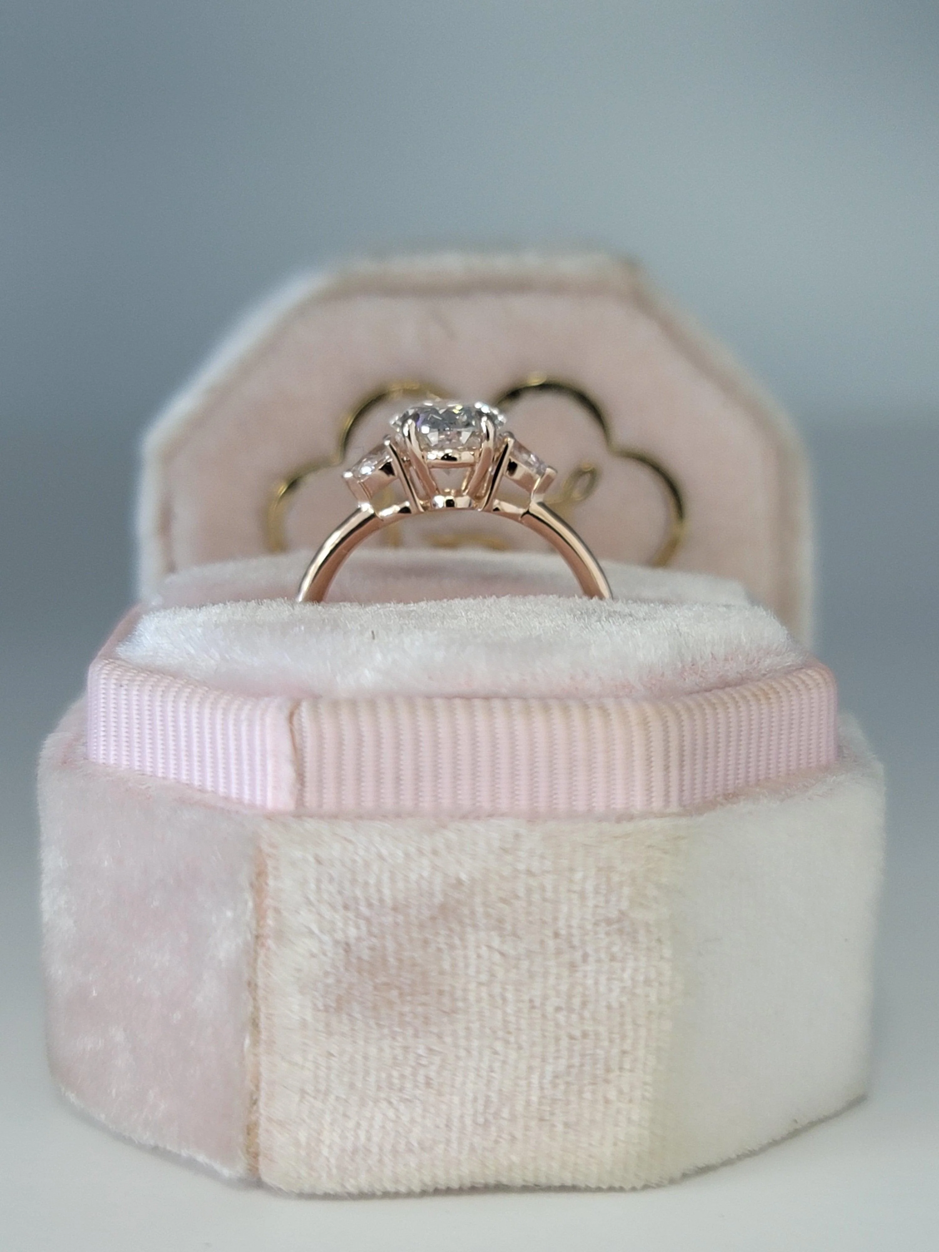 1.72 Carats Lab Grown Oval Cut with Pear Shape Side Stones Diamond Engagement Ring in Rose Gold - Image 6