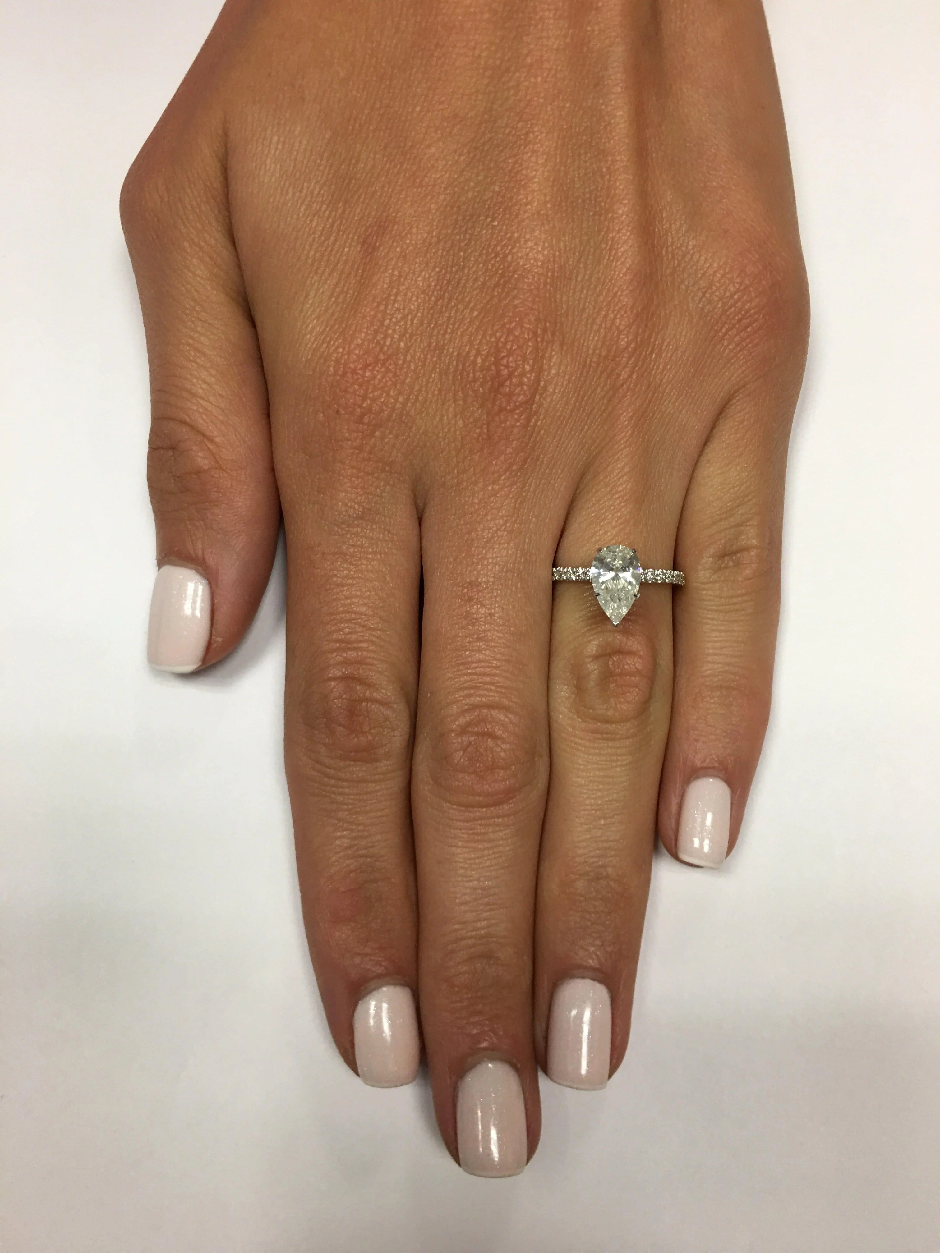 1.85 ct Pear Shaped Natural Diamond Engagement Ring - Image 3