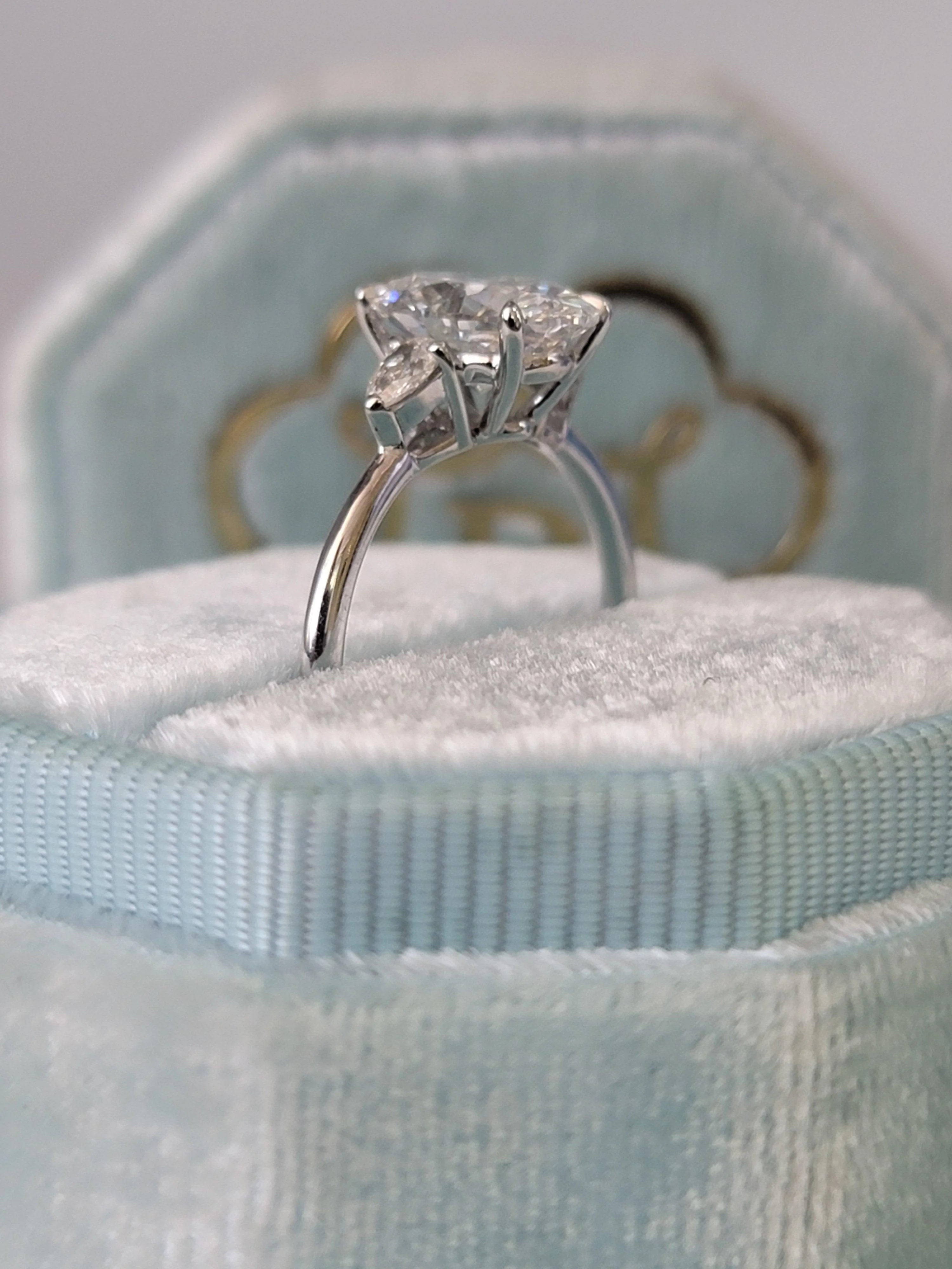 2.38 Carats Lab Grown Oval Cut with Pear Shape Side Stones Diamond Engagement Ring in White Gold - Image 6