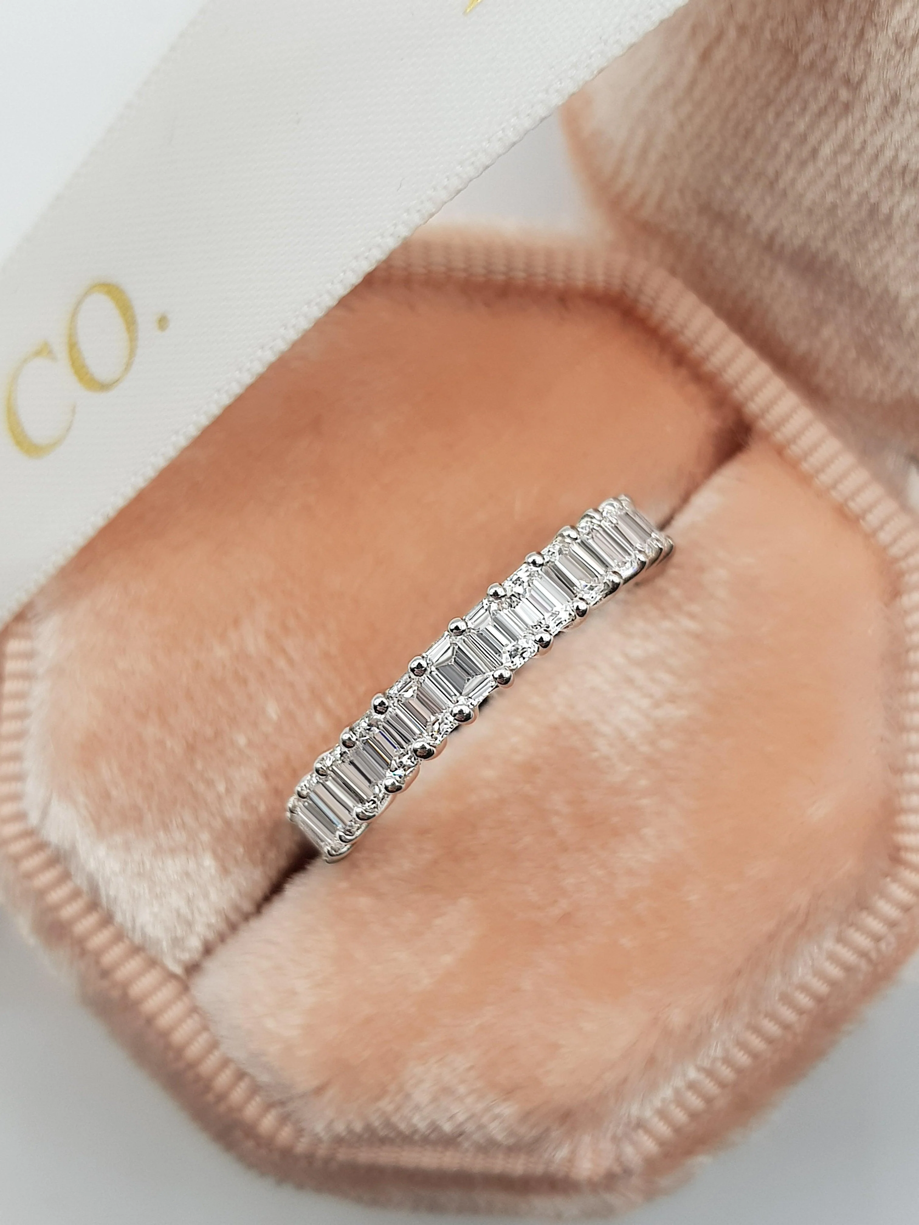 3 ct Emerald Cut Diamond Eternity Band - Image 8