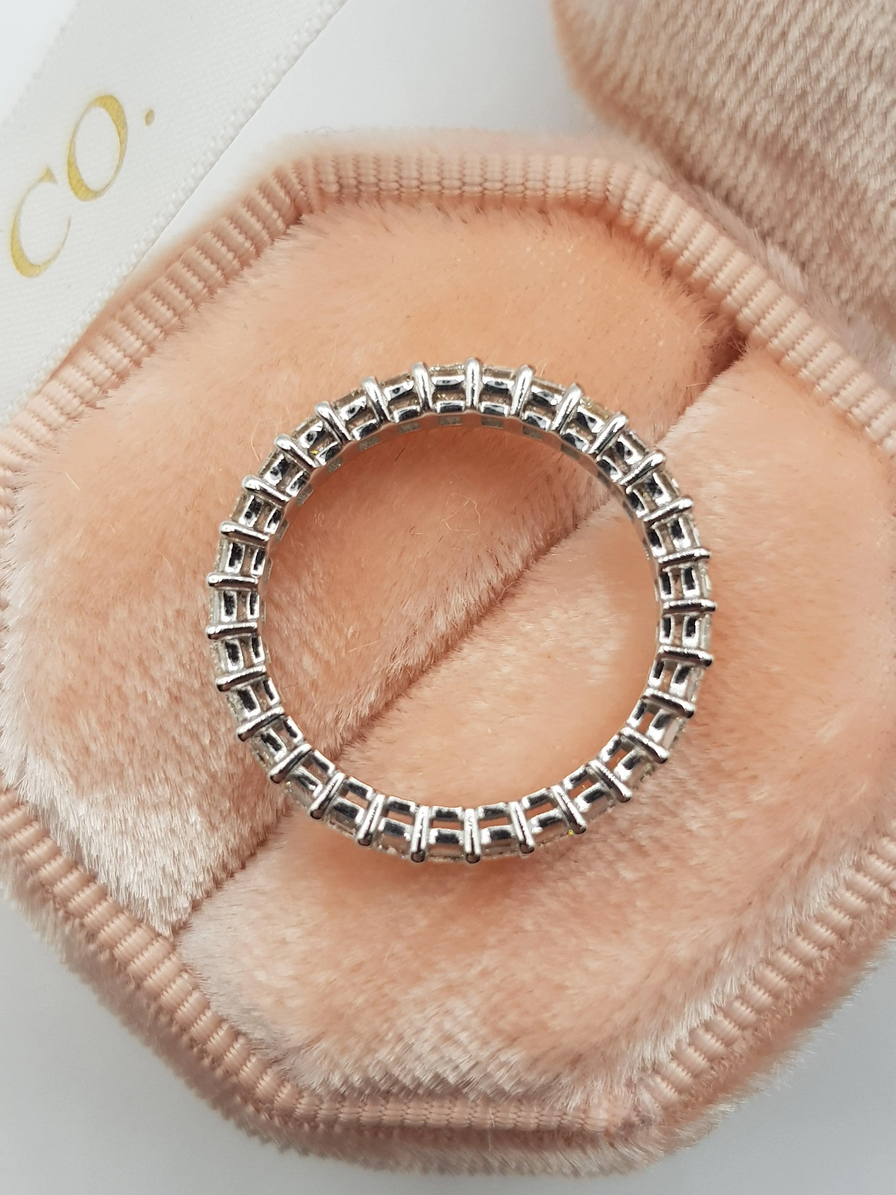 3 ct Emerald Cut Diamond Eternity Band - Image 9