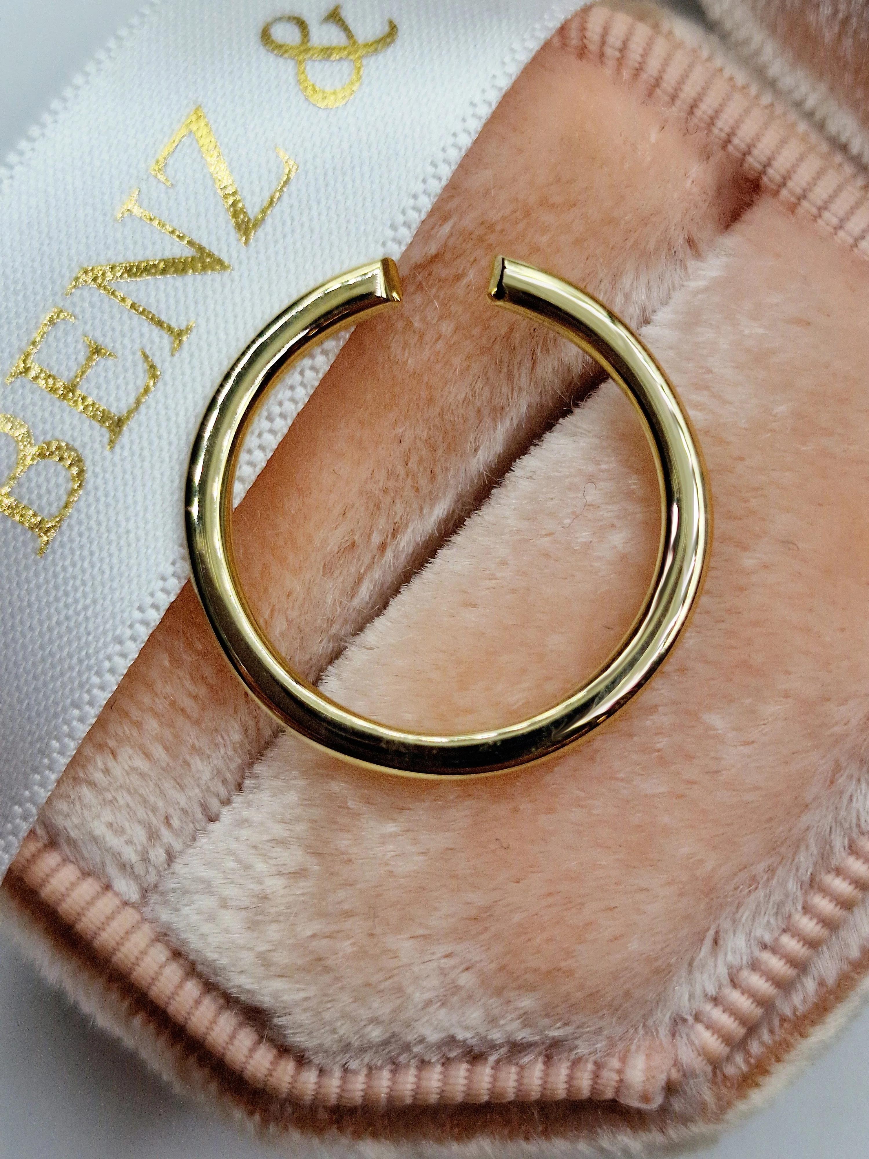 Open Wedding Ring In 14K Yellow Gold (1.80mm) - Image 4
